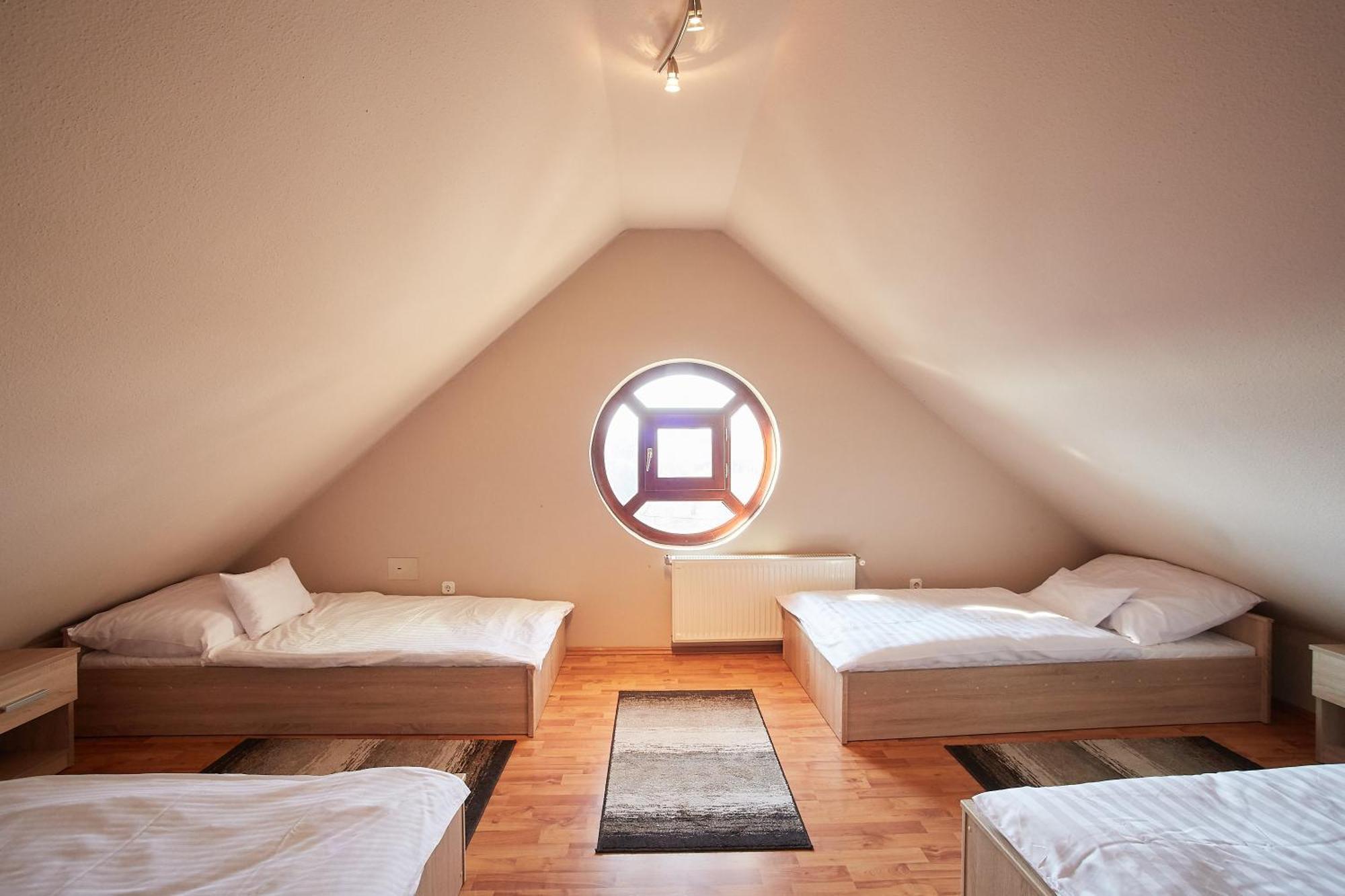 Ferienwohnung Lujza Apartman Goedoello Exterior foto